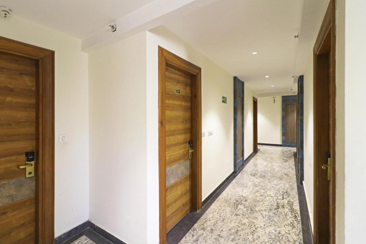 The Ivy Grand Hotel In City Centre With Free Secured Parking New Delhi Exterior photo