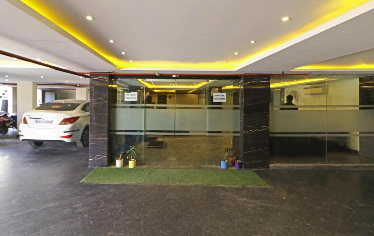 The Ivy Grand Hotel In City Centre With Free Secured Parking New Delhi Exterior photo
